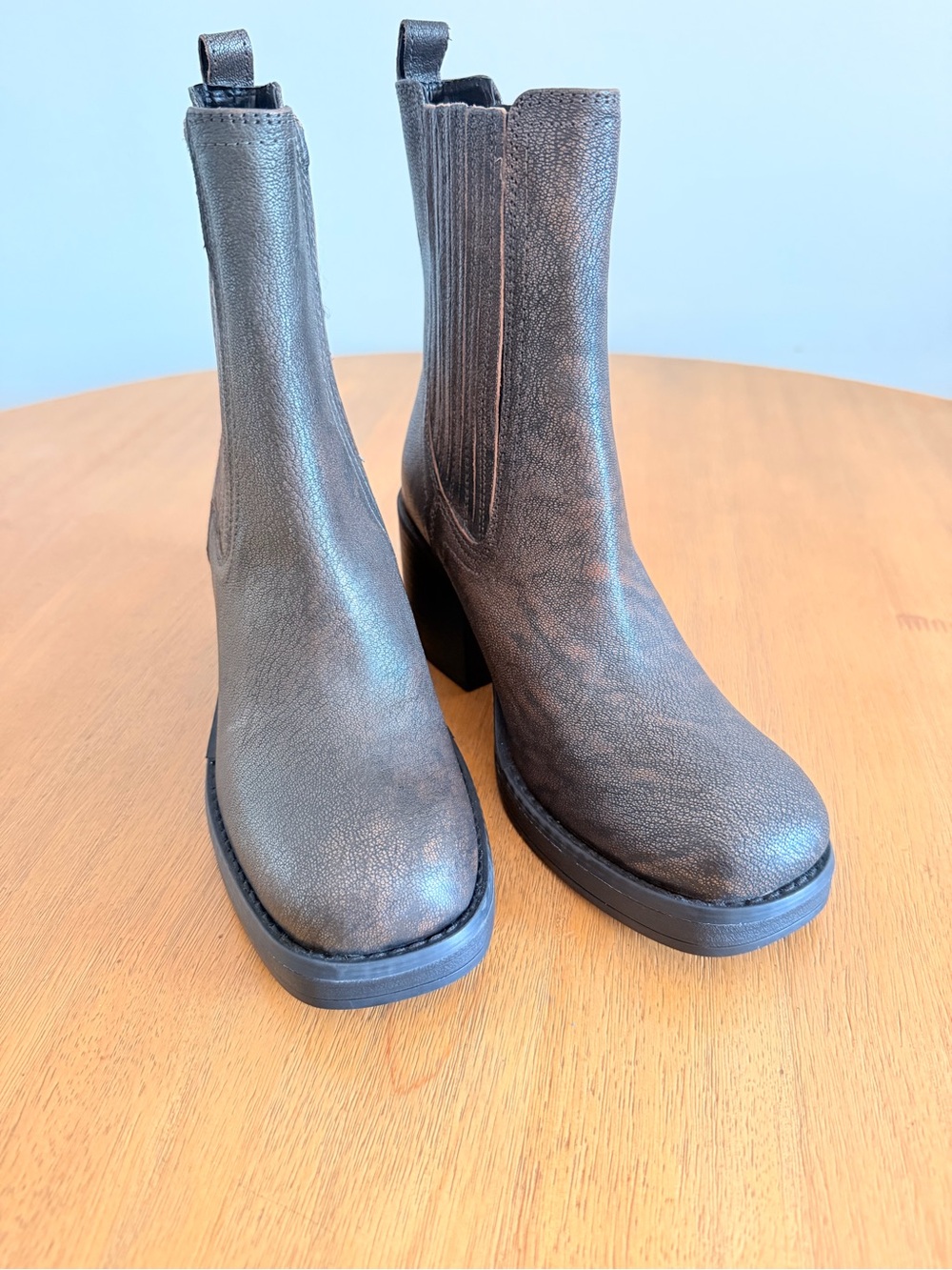 Kenneth Cole Gold Black Leather Jet Chelsea Block Heel Ankle Boots US 6M